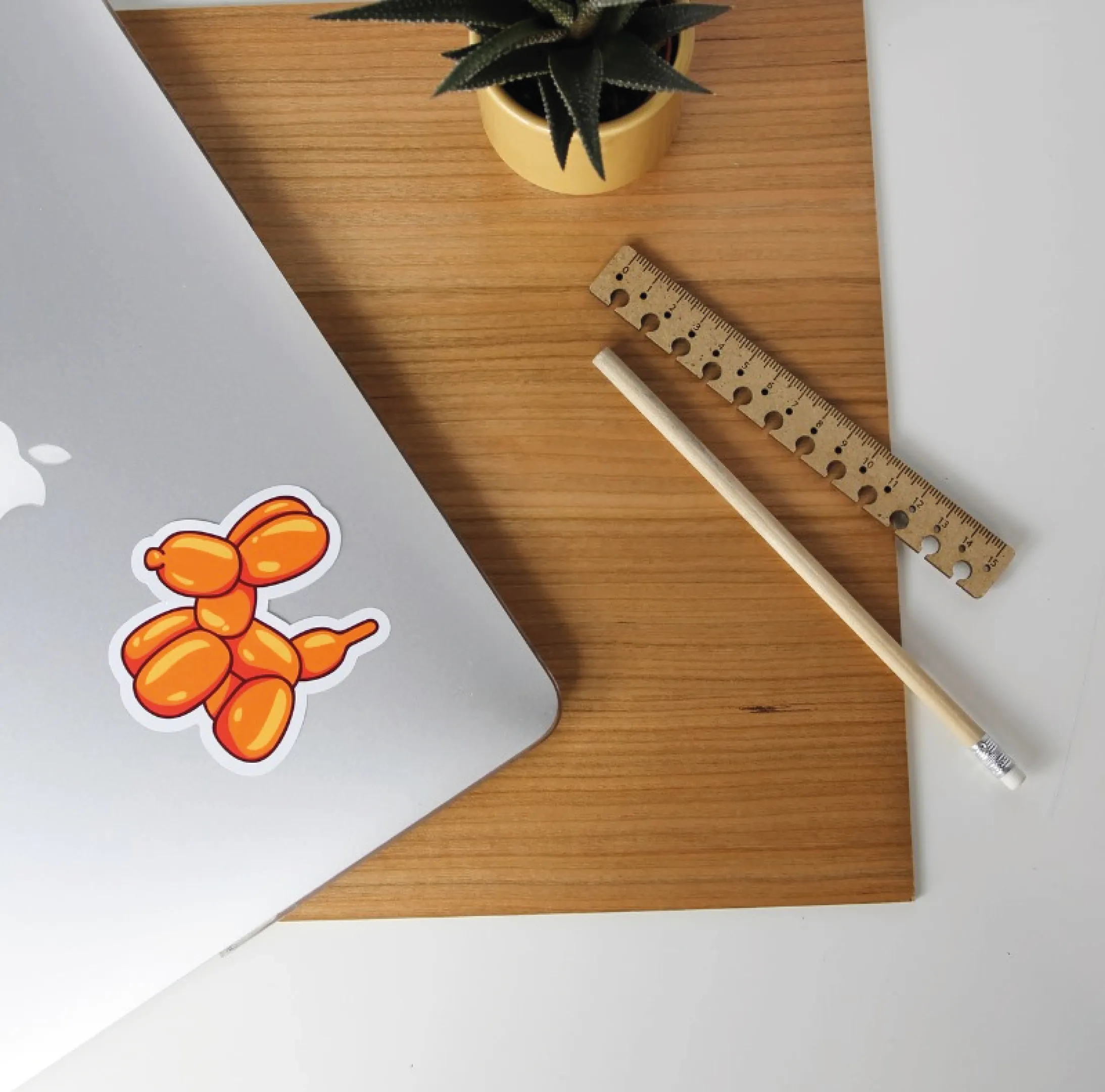 stickers-madeinfrance-surmesure-100_-personnalisable-express.webp Stickers sur mesure blanc ou transparent Made in France 100% personnalisable express